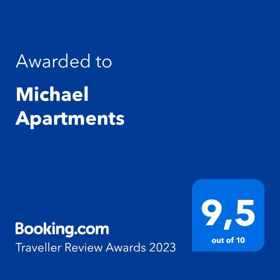 Michael Apartments Agia Marina Exterior foto